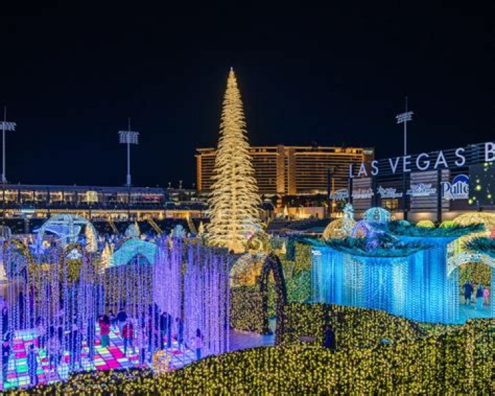 Is Vegas cheap on Christmas?