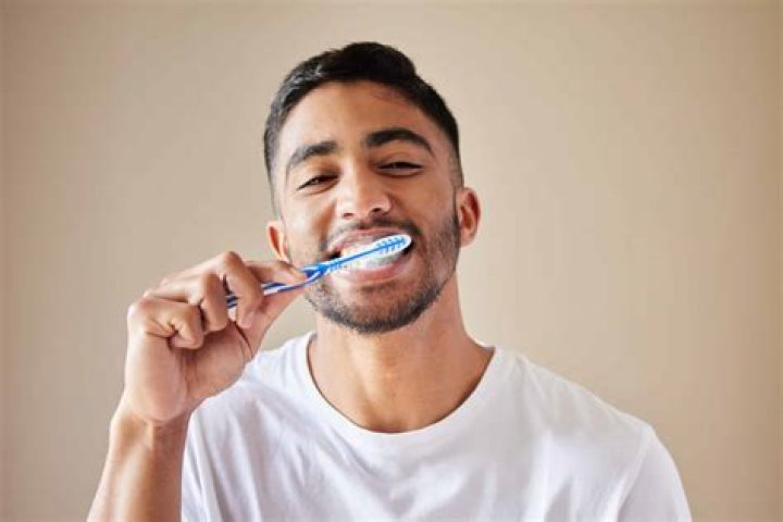 Should I brush my teeth after a nap?