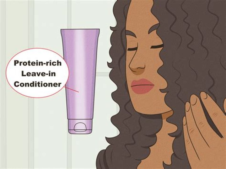 Should I put leave in conditioner in my hair before straightening?
