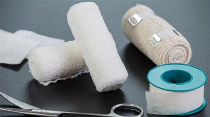 Should you cover a burn or let it breathe?