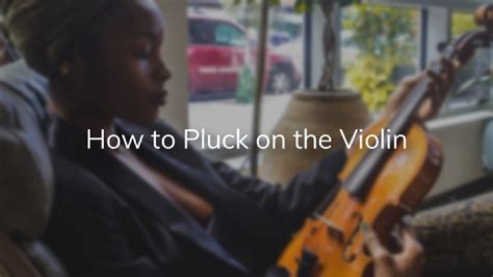 What's it called when you pluck a violin?