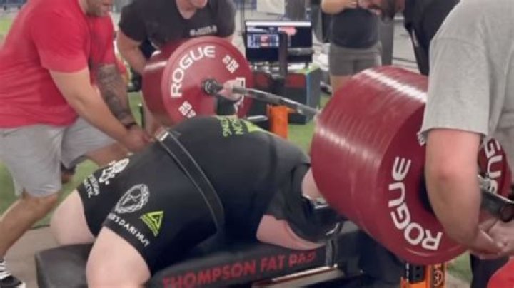 What's the heaviest weight supported by a human tongue?