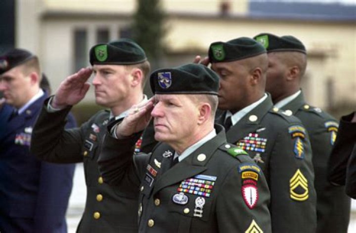 What beret does Delta Force wear?