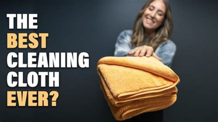 What cloth is best for cleaning windows?