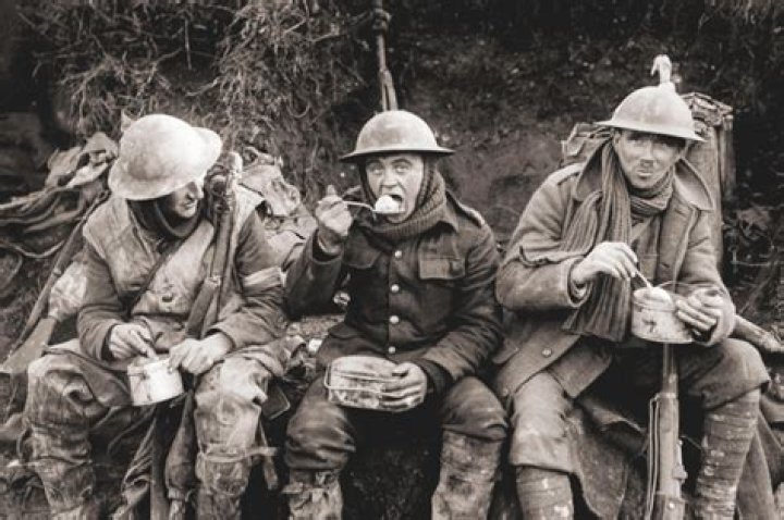 What did Canadian soldiers eat in the trenches?