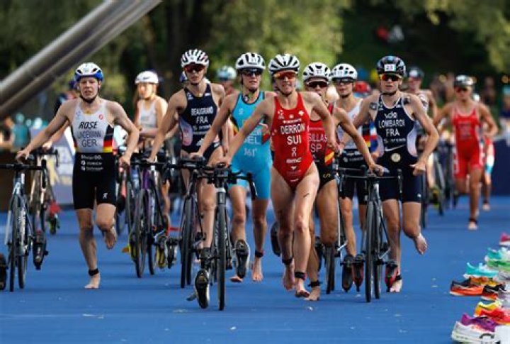 What do race triathletes eat?