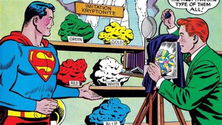 What does Pink kryptonite do to Superman?