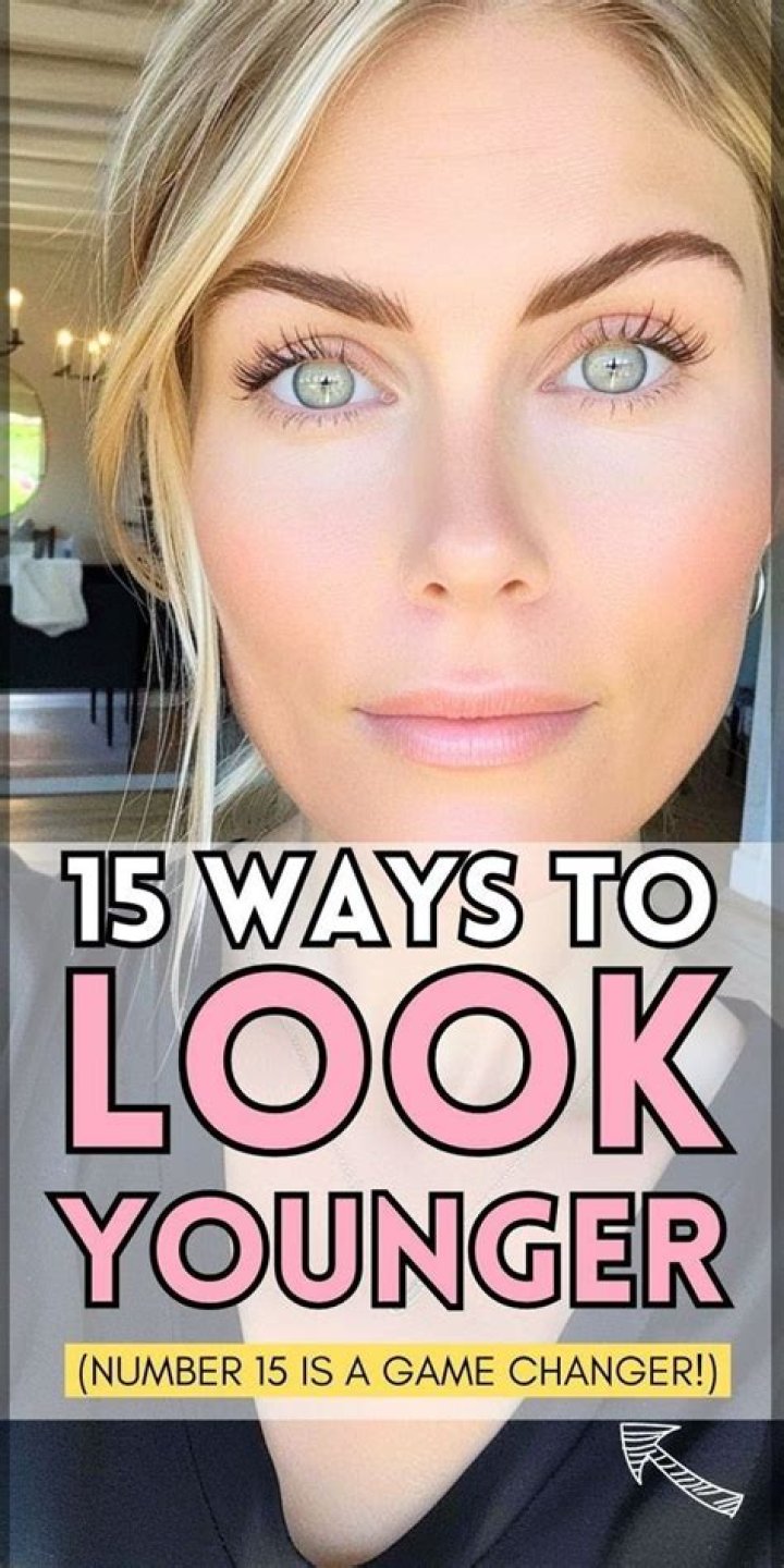 What eye Colour makes you look younger?