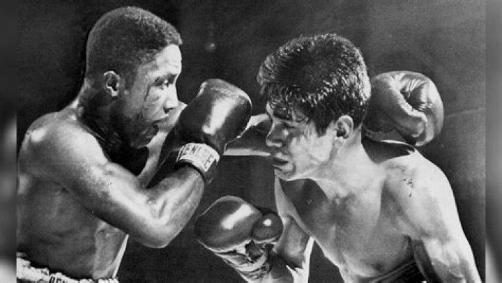 What happened to boxer Davey Moore?