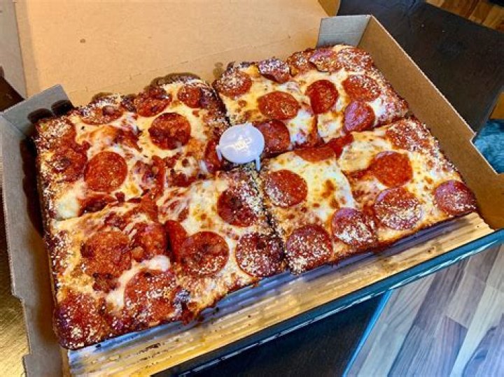 What is Jets Detroit-style pizza?