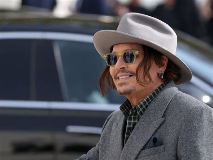 What is Johnny Depp's natural accent?