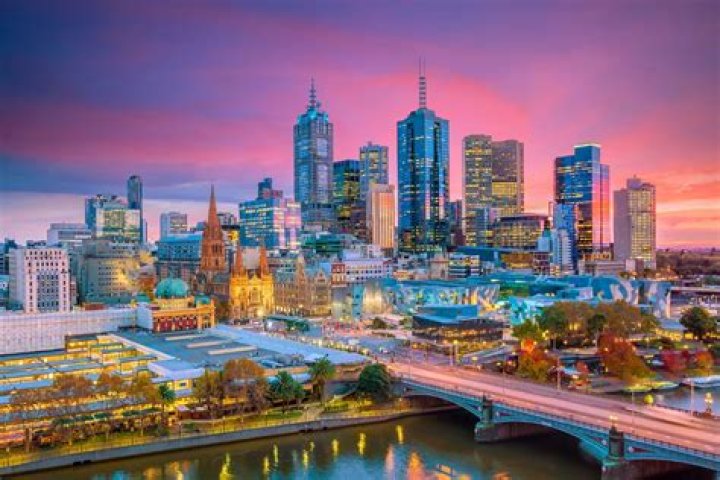 What is Melbourne's motto?