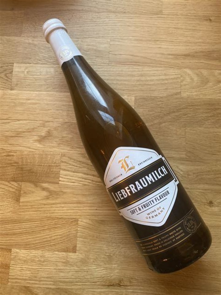 What is the difference between Liebfraumilch and Riesling?