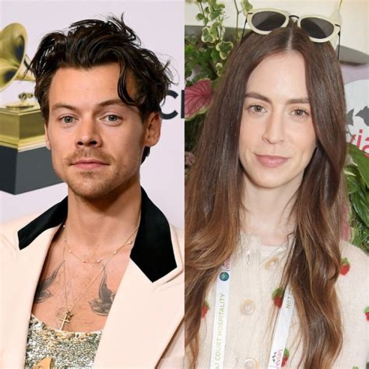 Who are Harry Styles Close friends?