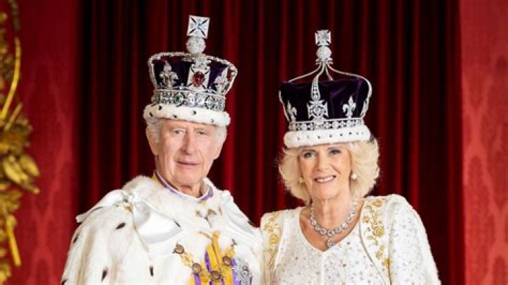 Who can kiss the Queen?