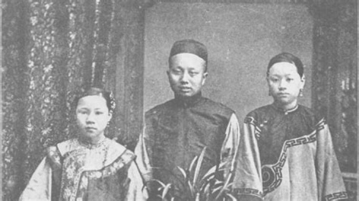 Who lived in Taiwan before the Chinese?