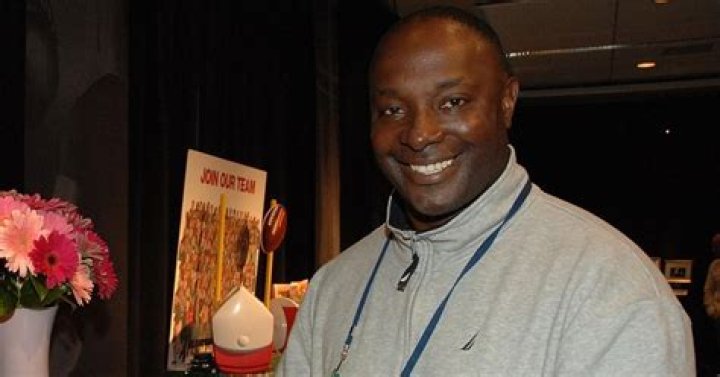 Why did Sterling Sharpe retire?