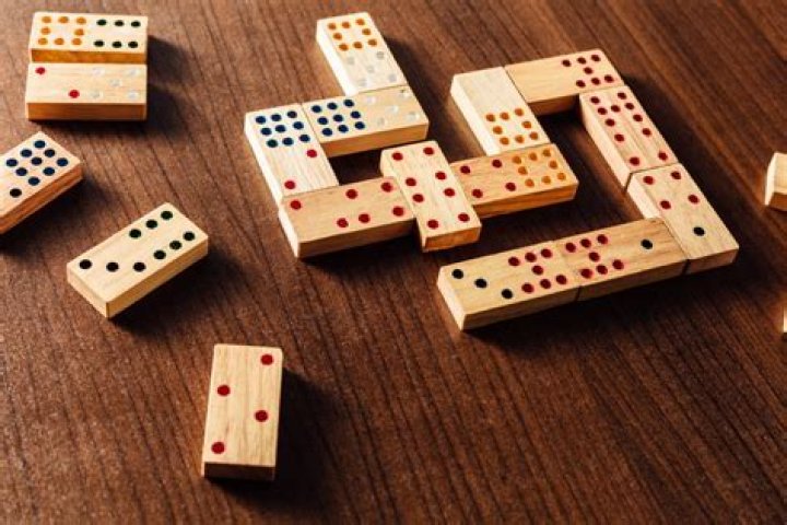 Why is Domino's called dominoes?